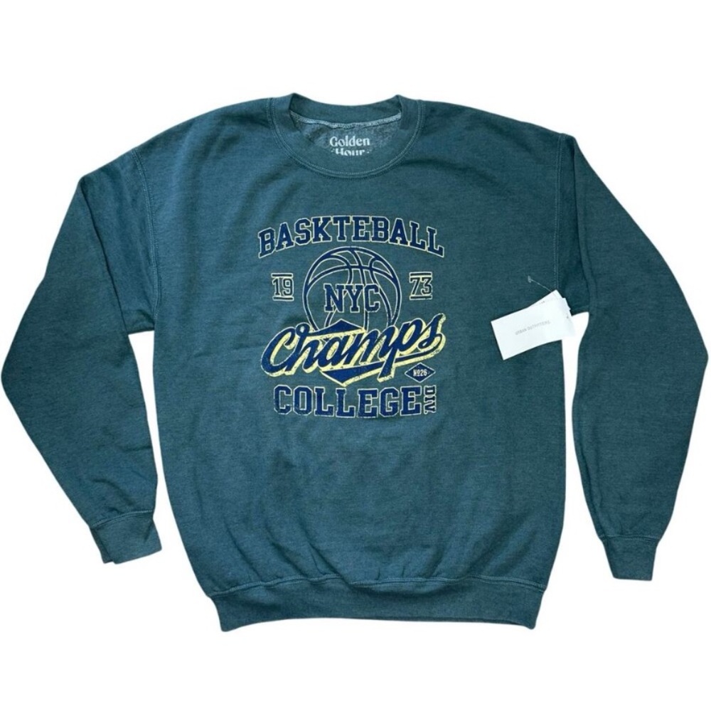NWT Urban Outfitters Golden Hour 1973 NYC Basketball Champs Sweatshirt M/L